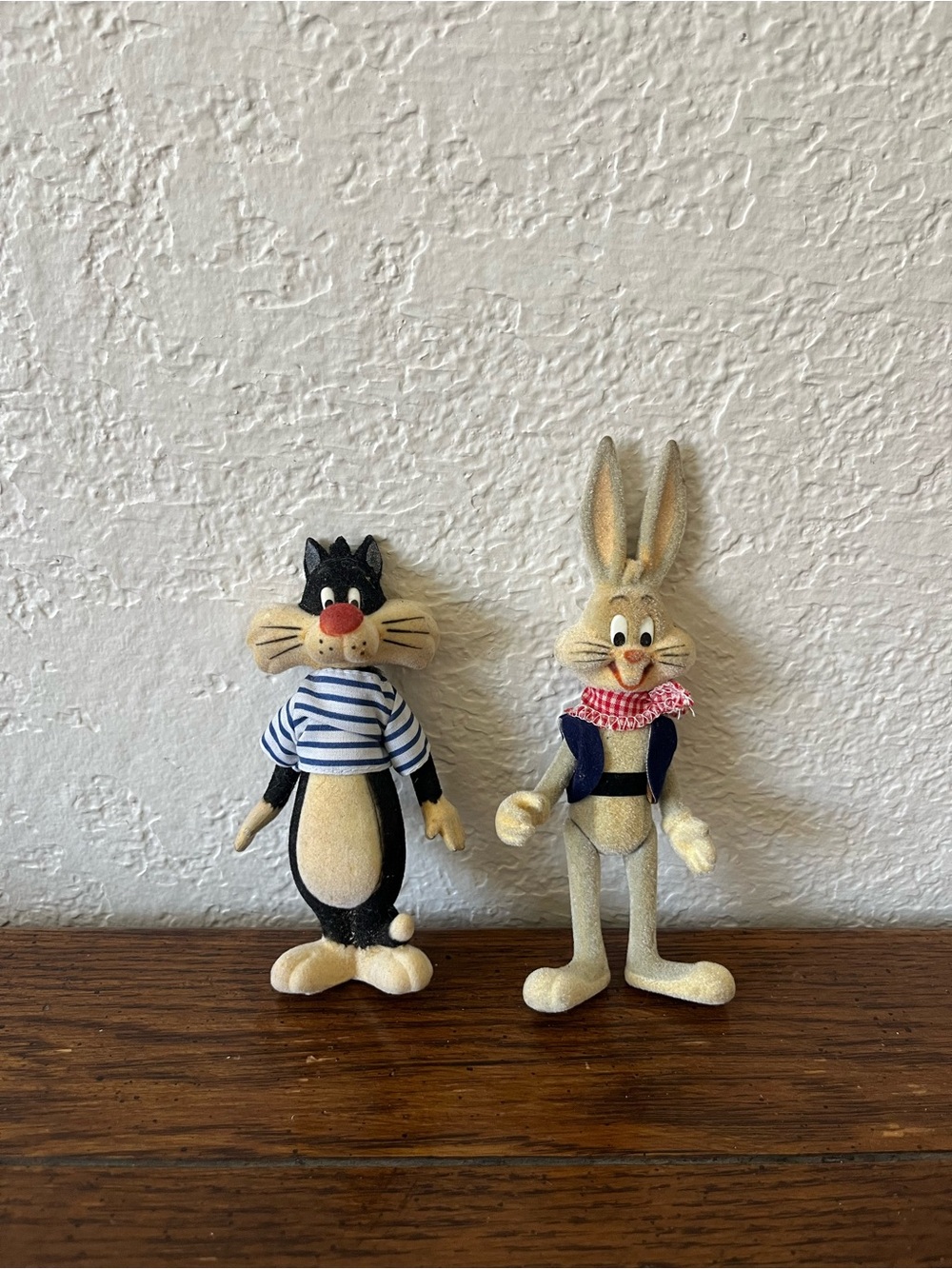 Looney Tunes Sylvester & Bugs Bunny Figures